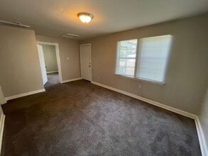 2317 18th Ave in Gulfport, MS - Building Photo - Building Photo