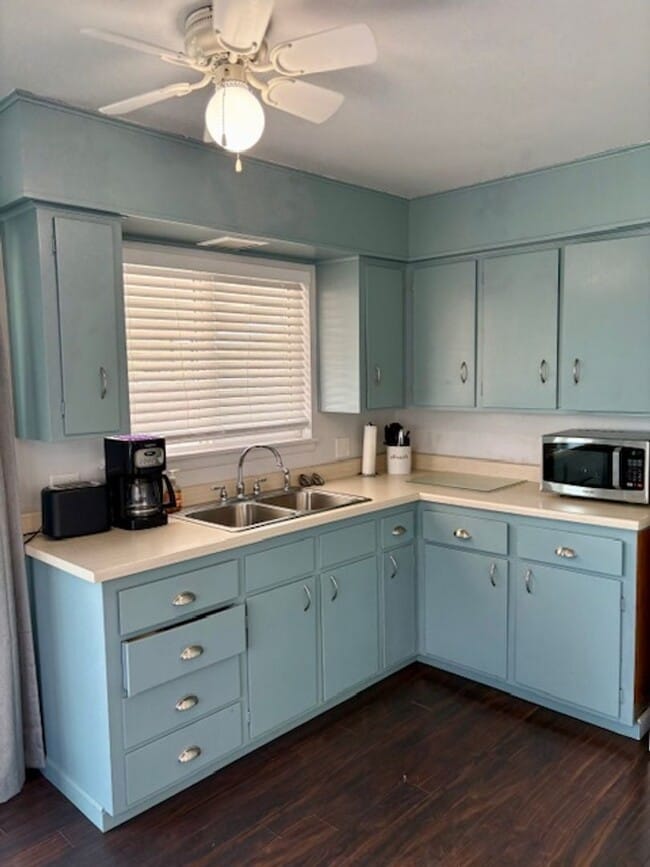 property at 528 Montclaire Dr NE