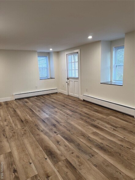 32 Ketchum Rd, Unit Bsmt in Warwick, NY - Building Photo