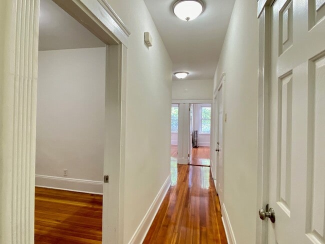 73 Brighton Ave in Boston, MA - Foto de edificio - Building Photo