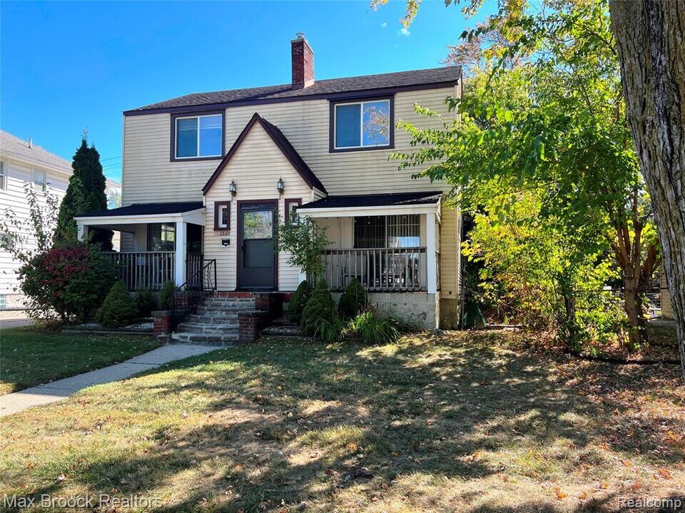 1265 Franklin Rd in Berkley, MI - Building Photo