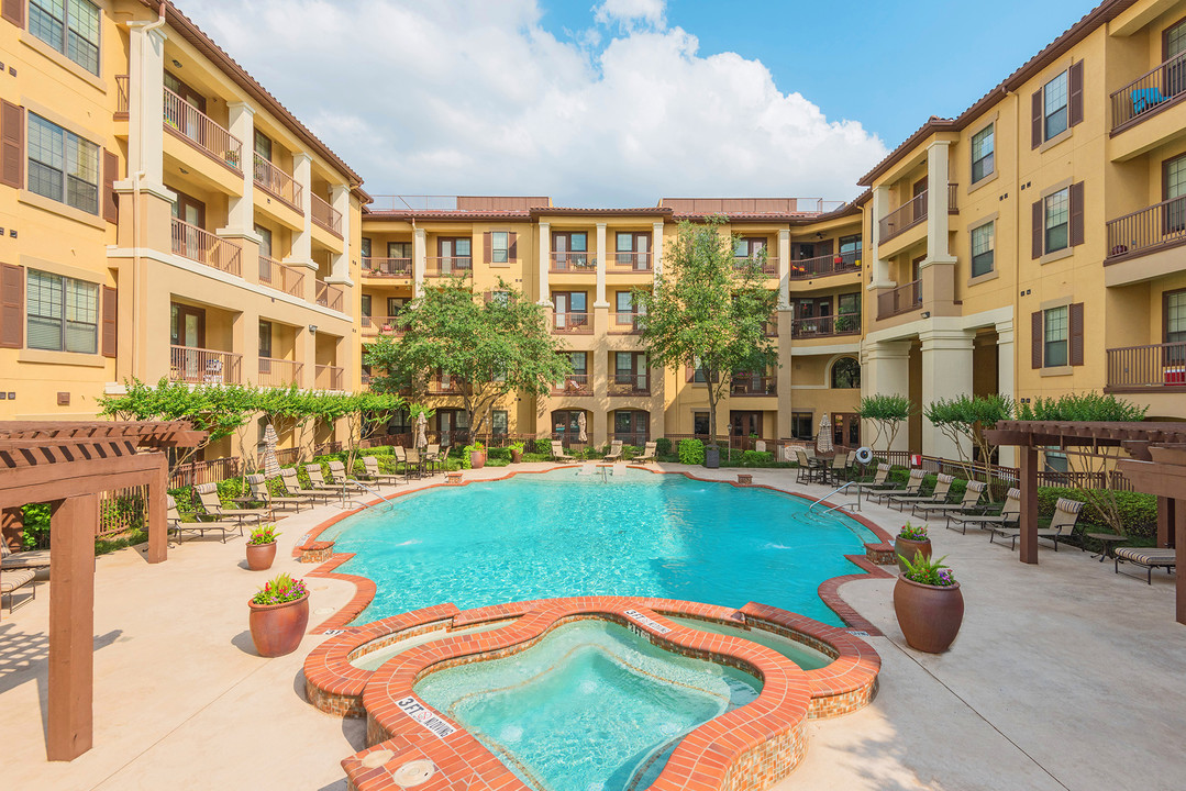 Monterra Las Colinas Apartments in Irving, TX - Building Photo