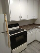 379 W Outer Dr, Unit 379 in Oak Ridge, TN - Foto de edificio - Building Photo