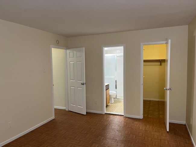 property at 19305 Club House Rd