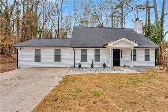 2875 Webb Rd in Alpharetta, GA - Building Photo - Building Photo