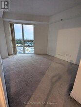 185-215 Bonis Ave in Toronto, ON - Building Photo - Building Photo