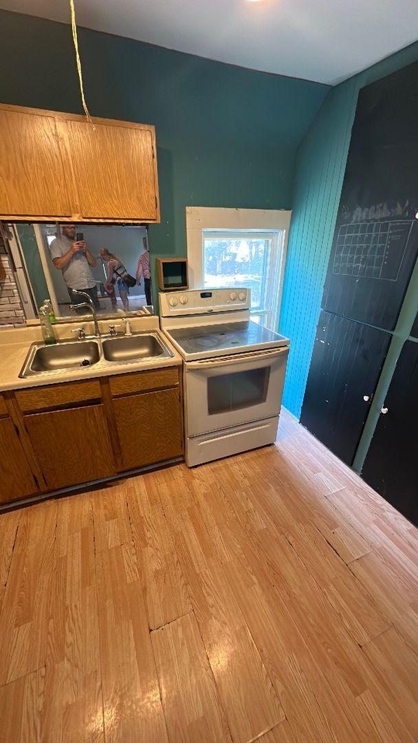 property at 421 S 9th St