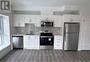 1000 Lackner Blvd in Kitchener, ON - Building Photo - Building Photo