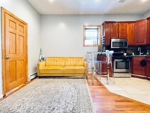 223 Weirfield St in Brooklyn, NY - Building Photo - Building Photo