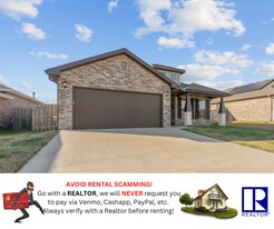 5903 NW Hoover St in Bentonville, AR - Building Photo