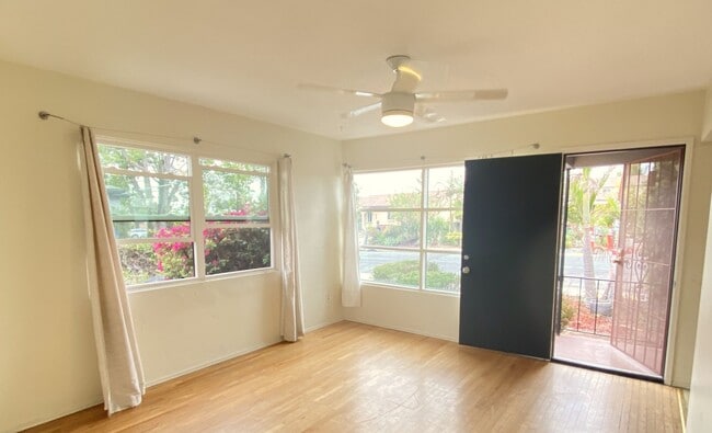 2447 Boundary St in San Diego, CA - Foto de edificio - Building Photo