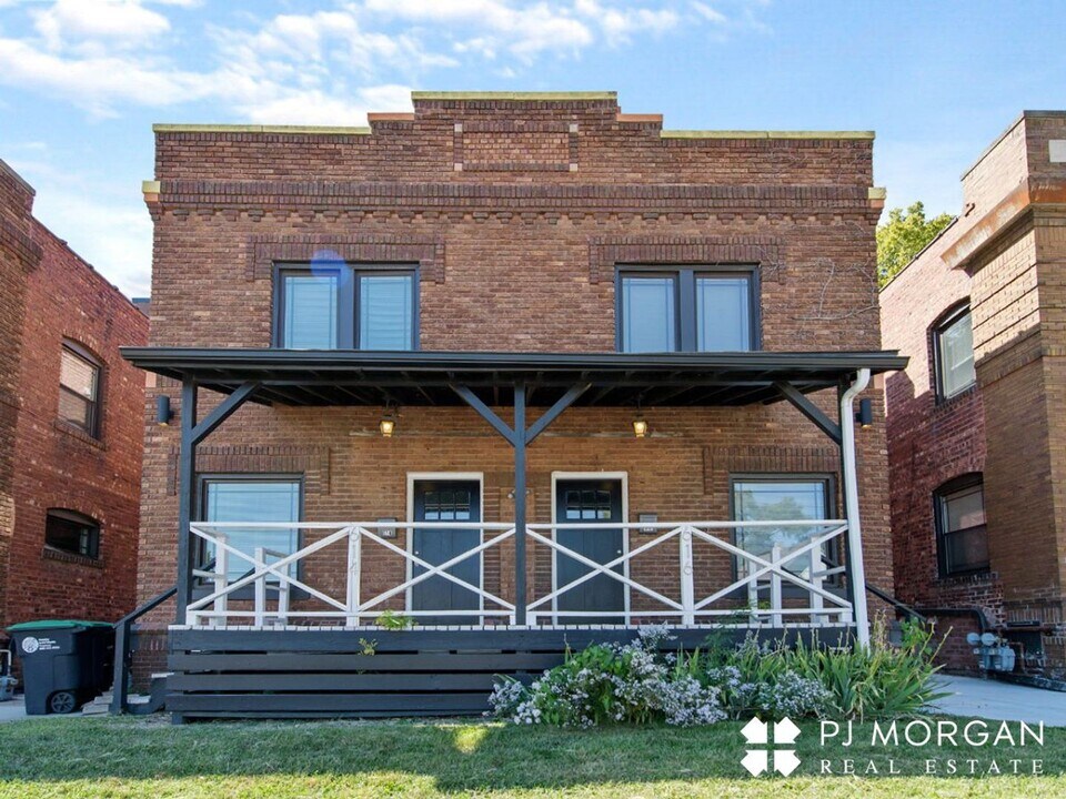 614 N 33rd St, Unit 616 in Omaha, NE - Building Photo