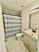 8900 NW 33rd Avenue Rd in Miami, FL - Building Photo - Building Photo