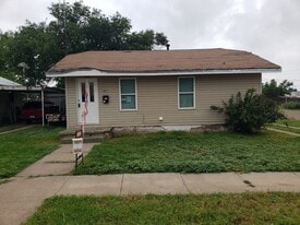 100 S Fairmont St, Unit Unit 1- A- front in Amarillo, TX - Building Photo