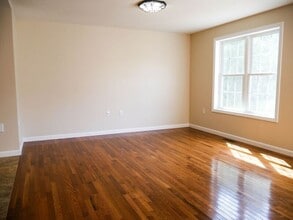 5 Grant St in Agawam, MA - Building Photo - Building Photo