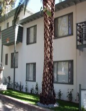 Dominic Garden Apartments in San Rafael, CA - Building Photo - Building Photo