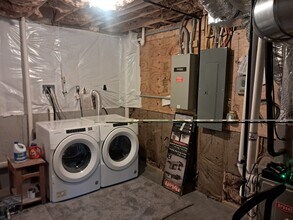 23 High St, Unit 23 B in Antrim, NH - Building Photo - Building Photo