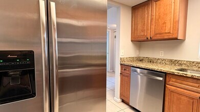 1694 SE Green Acres Cir in Port St. Lucie, FL - Building Photo - Building Photo