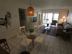6051 Sun Blvd, Unit 115 in St. Petersburg, FL - Building Photo - Building Photo