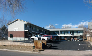 Garden Plaza Apartments in Colorado Springs, CO - Building Photo - Building Photo