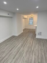 3909 Brehms Ln in Baltimore, MD - Foto de edificio - Building Photo