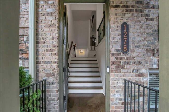 1278 Linden Ct in Atlanta, GA - Building Photo - Building Photo