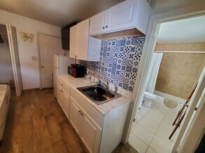 7171 SW 14th St in North Lauderdale, FL - Building Photo - Building Photo