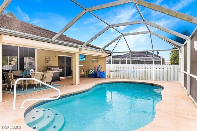 4226 SW 14th Pl in Cape Coral, FL - Foto de edificio - Building Photo