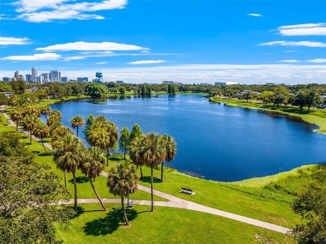 737 19th Ave N in St. Petersburg, FL - Building Photo - Building Photo