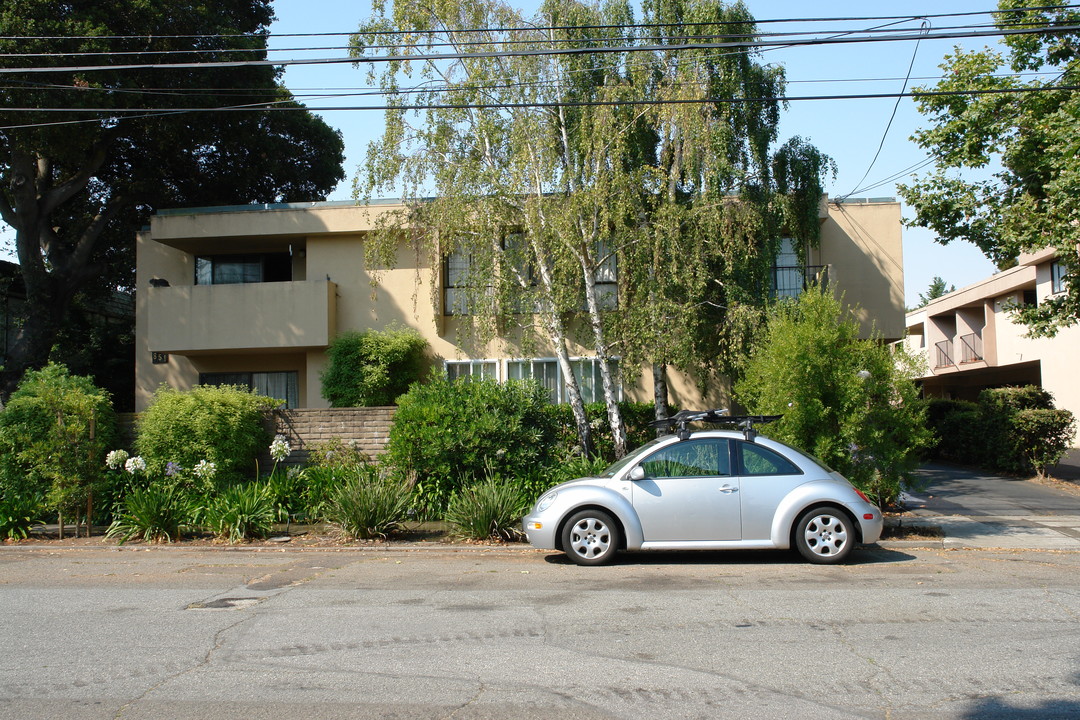 859 Highland Ave in San Mateo, CA - Building Photo