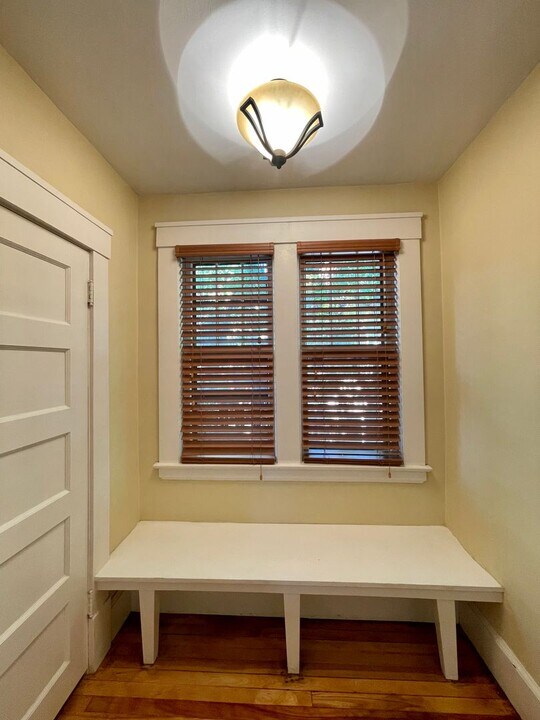 3161 Park Ave in Minneapolis, MN - Building Photo