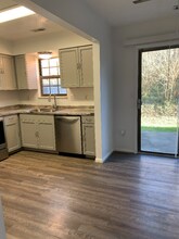 726 Ohio Pike in Cincinnati, OH - Building Photo - Building Photo