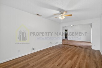 8973 El Mirador Dr in Elk Grove, CA - Building Photo - Building Photo