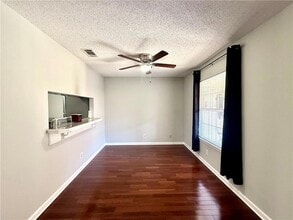 4800 Pontchartrain Dr, Unit 17 in Slidell, LA - Building Photo - Building Photo