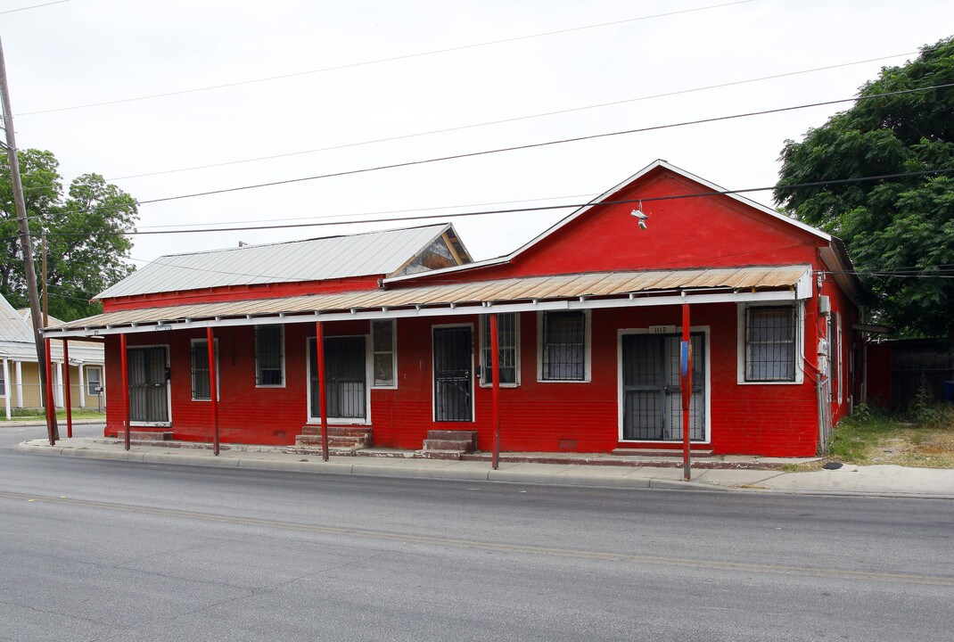 1115-1119 Guadalupe St in San Antonio, TX - Building Photo