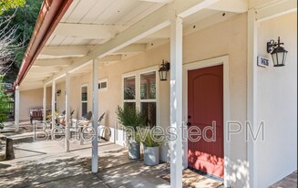 14636 Jomark Ln in Occidental, CA - Building Photo
