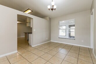 115 Pine Top Ln in Kissimmee, FL - Building Photo - Building Photo