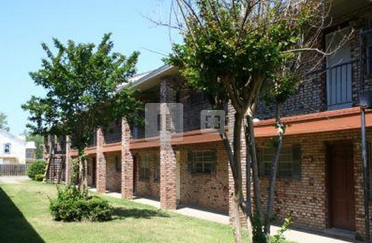 Andrew Apartments in Biloxi, MS - Foto de edificio - Building Photo