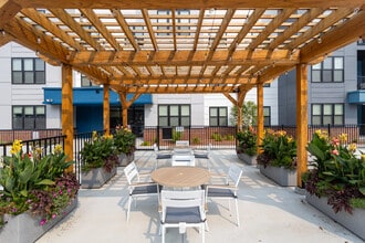 The Isabella Apartments in Concord, NH - Foto de edificio - Building Photo