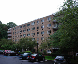 Halston House Apartments