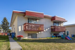 304C Southampton Dr SW in Calgary, AB - Building Photo