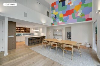 33 Hedges Banks Dr in East Hampton, NY - Building Photo - Building Photo