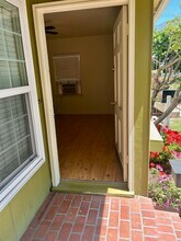 729 E Angeleno Ave, Unit B in Burbank, CA - Building Photo - Building Photo