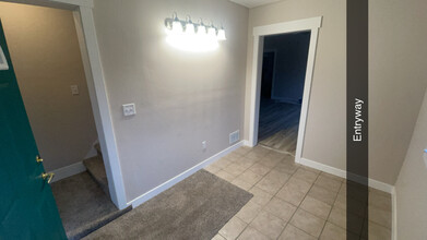 702 S 9th Ave in Wausau, WI - Building Photo - Building Photo