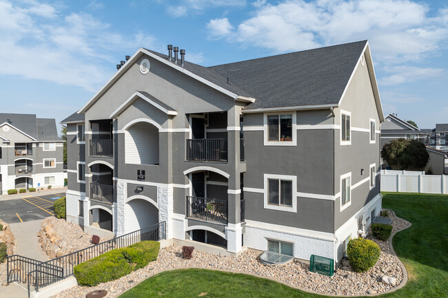 Ridgeview in North Salt Lake, UT - Building Photo - Building Photo