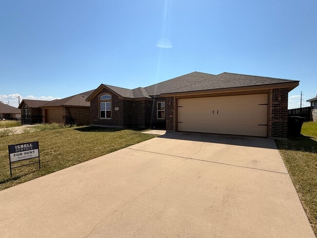 2102 Golden Eagle Dr in Killeen, TX - Building Photo - Building Photo