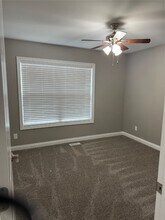 350 Stone Village Dr in Wentzville, MO - Foto de edificio - Building Photo