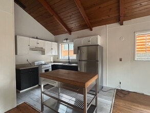 275 Leonard Ln in Big Bear, CA - Building Photo - Building Photo