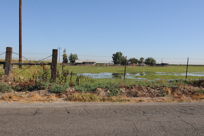 7800 S Prairie Flower Rd in Turlock, CA - Building Photo - Building Photo