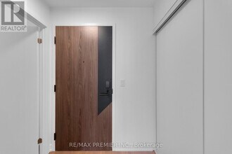 1037 The Queensway in Toronto, ON - Building Photo - Building Photo